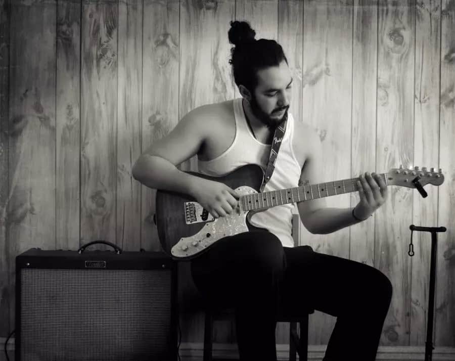 Gitarrenfußbank: Haltung verbessern & Schmerzen vermeiden | Ratgeber